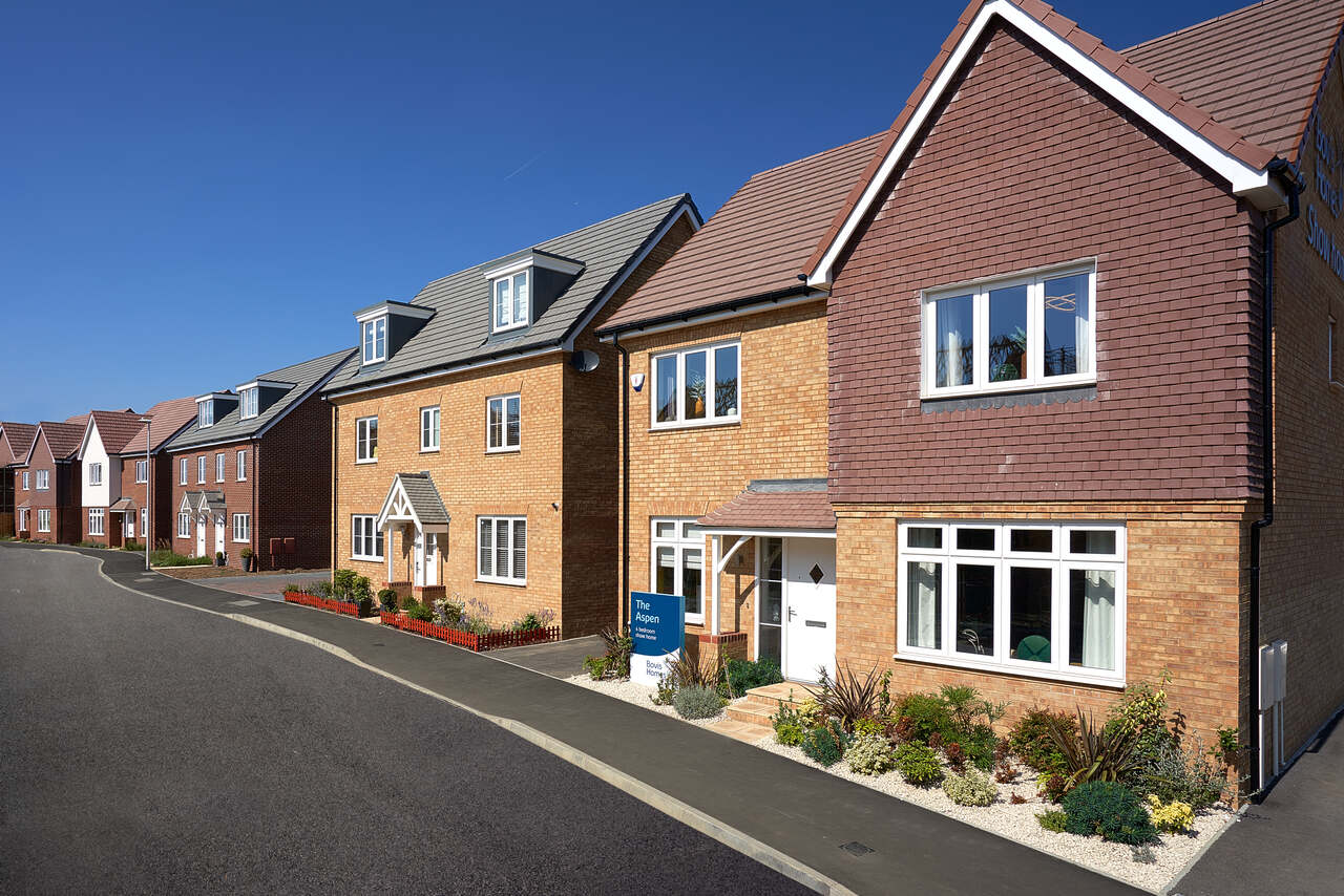 Houses for sale in Shinfield Shinfield Meadows Bovis Homes